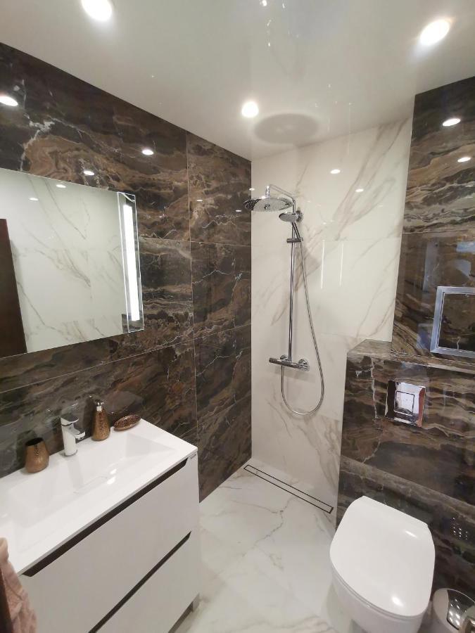 City Center Lux Apartment Varna Eksteriør bilde